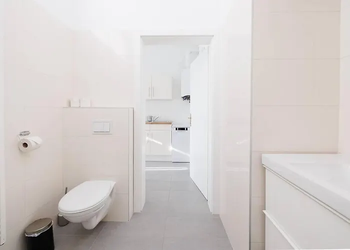 Modern Near Center - 2br, Netflix Apartman *